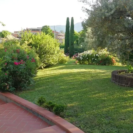 Mansarda Sulla Francigena Bed & Breakfast