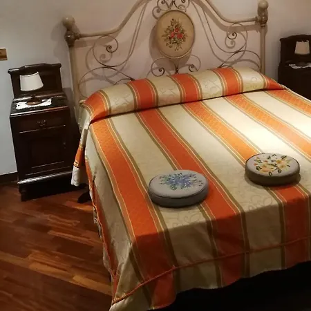 Bed & Breakfast Mansarda Sulla Francigena