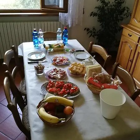 Bed & Breakfast Mansarda Sulla Francigena 2*