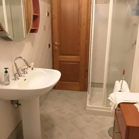Bed & Breakfast Mansarda Sulla Francigena 2*
